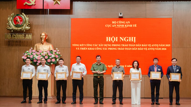 SeABank được Bộ Công an tặng Bằng khen về công tác bảo vệ an ninh Tổ quốc