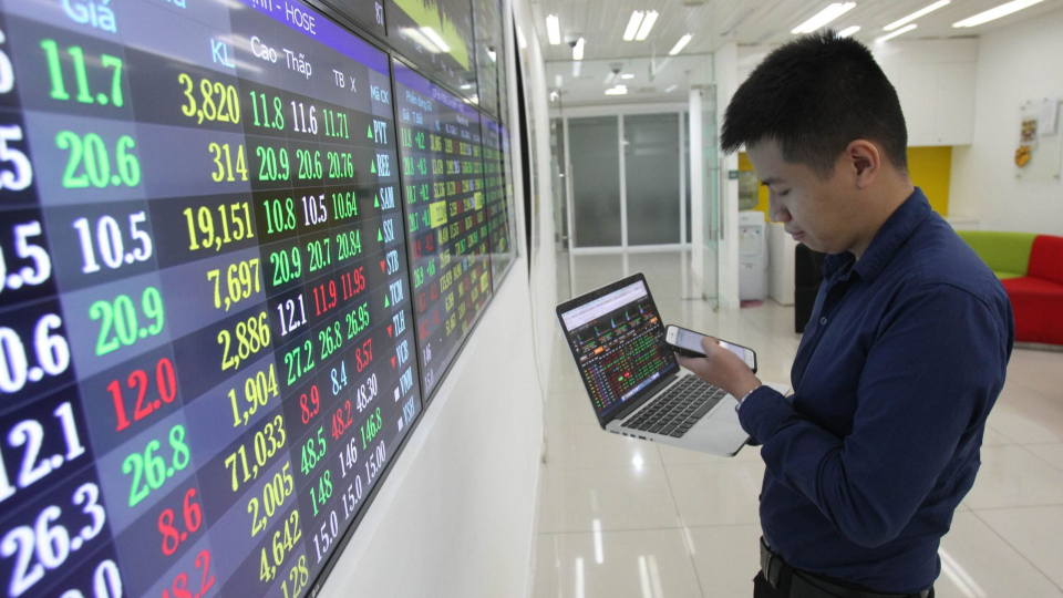 Đà tăng được củng cố, VN-Index thiết lập mặt bằng giá mới