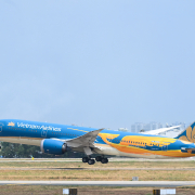 Quý II khởi sắc, Vietnam Airlines bứt tốc nửa đầu năm