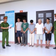 Quảng Trị: Bắt 11 đối tượng trong đường dây cá độ 400 tỷ đồng