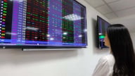 Strong Q2 earnings, lower interest rates to bolster Vietnam stocks