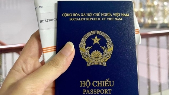 Vietnam drops 5 places in passport power ranking