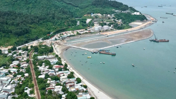 Prime Minister okays 1,881-hectare free trade zone in central Vietnam