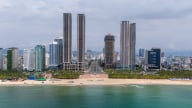Tháp đôi cao nhất Đà Nẵng bất ngờ hồi sinh sau nhiều năm 'đắp chiếu'