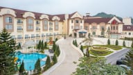Trải nghiệm mùa hè bình yên bên gia đình tại khách sạn Legend Valley Hà Nam