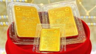 Giá vàng hôm nay 26/6: Kẹt giữa USD yếu và địa chính trị hạ nhiệt