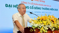 Sau chuối và bò, vì sao bầu Đức đi trồng dâu và cà phê?
