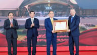 Vingroup nhận Huân chương Lao động hạng Nhất
