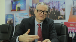 Training must be promoted for estate brokerage in Vietnam to add values to customers and meet international standard
