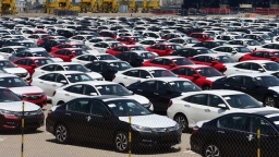 3,500 units of automobile imported to Vietnam last week