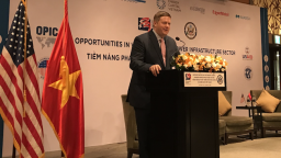 U.S. engages industry leaders on liquefied natural gas cooperation with Vietnam