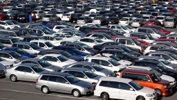 Prices of imported cars reduced after obstacles gradually being removed