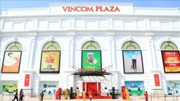 GIC Pte and Franklin Templeton Investments disclosed to purchase about US$382 million worth stocks of Vincom Retail at its IPO