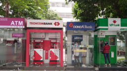 Moody's puts Vietnam under review for downgrade because of delayed payment