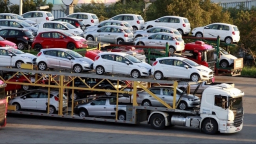 Scarcity of duty-free import cars remains despite surpassing harness straps