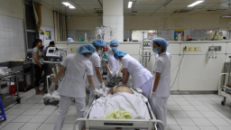 Seven out of 18 dialysis patients died during treatment at Hoa Binh hospital