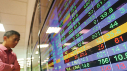 Bank stocks see “big waves”