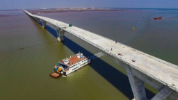 Tan Vu – Lach Huyen Bridge: 'The faults blamed on lenient supervision'