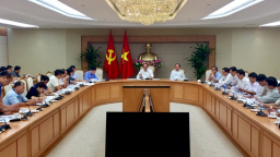 13 leaders of ministries and localities criticized due to delayed public capital disbursement