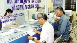 Government fails in downsizing efforts