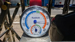 Record heat swelters across northern Viet Nam