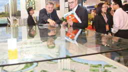 Thousands of foreigners await home-ownership certificates