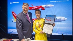 Vietjet and Boeing inked landmark deal for 100 new aircraft