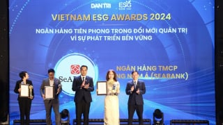 SeABank nhận giải ngân hàng tiên phong trong đổi mới quản trị vì sự phát triển bền vững