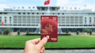 Thẻ tín dụng đầu tiên gắn với dấu mốc lịch sử của Việt Nam được phát hành trong thời gian kỷ lục