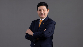 Chủ tịch FPT Trương Gia Bình được trao Huân chương Mặt trời mọc