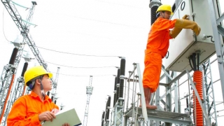 Vietnam hikes electricity price to offset rising costs