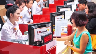 Cổ đông lớn chi hàng nghìn tỷ đồng mua cổ phiếu HDBank