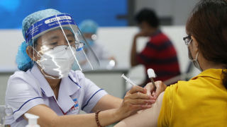 Tiến độ trên 'mặt trận vaccine'