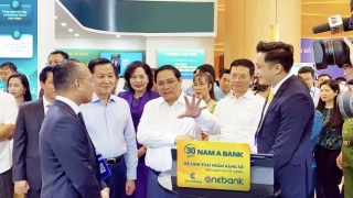 Chuyển đổi số ngành ngân hàng: Nam A Bank 'trình làng' nhiều công nghệ ưu việt