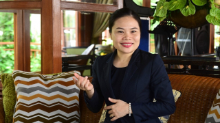 Con sợ mẹ nghỉ việc: Chất keo giữ chân nhân viên