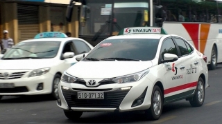 Các hãng taxi xăng vật lộn với bài toán lợi nhuận