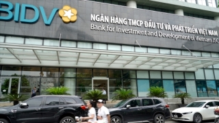 Vietcombank, BIDV lỡ hẹn bán vốn