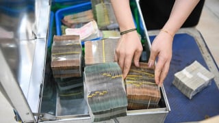 'Bóng ma' nợ xấu ám ảnh ngành ngân hàng 