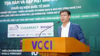 Từ gia công đến làm chủ: Cuộc đua thách thức của doanh nghiệp Việt trên sân nhà