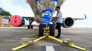 Vietnam Airlines hủy nhiều chuyến bay do bão Wipha 