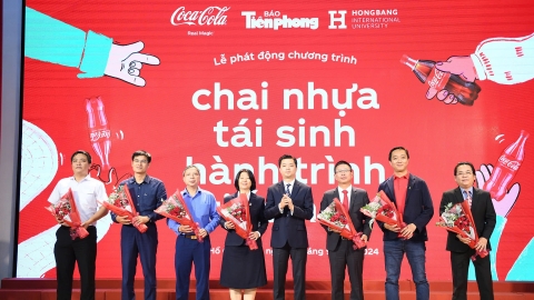 Coca-Cola Việt Nam tiếp tục chương trình “Chai nhựa tái sinh, hành trình tiếp nối”