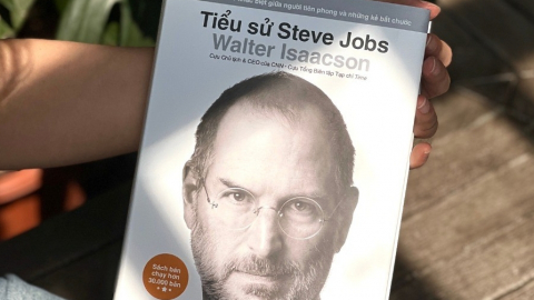  Tiểu sử Steve Jobs: Hành trình của một thiên tài kiêu hãnh