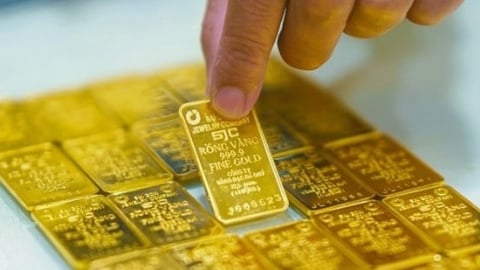 Giá vàng hôm nay 13/5: SJC tăng nhẹ bất chấp quốc tế vẫn lao dốc