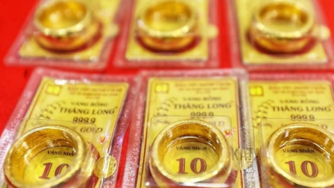 Giá vàng hôm nay 20/5: SJC 'đứng nhìn' đợt rút vốn lớn nhất lịch sử khỏi các quỹ ETF vàng
