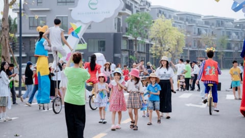 Sống lại tuổi thơ cùng 'Lễ hội mùa hè Eco Central Park 2025'