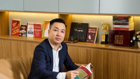 Liều thuốc muộn cho căn bệnh trầm kha vay ngang hàng