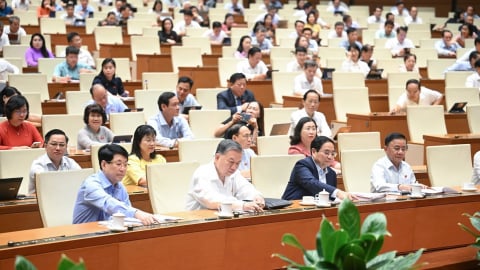 Quốc hội thông qua nghị quyết sửa Hiến pháp