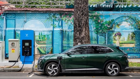 Chủ xe ở TP.HCM dễ dàng sạc nhanh ngay tại trung tâm thành phố