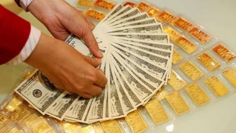Giá vàng hôm nay 16/7: Bị USD đẩy lùi
