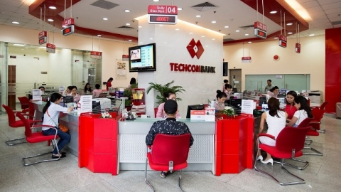 Gia tăng động lực mới, Techcombank “thách thức” nhóm bám đuổi CASA